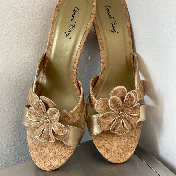 Coral Bay Shoes - WOMENS CORAL BAY Gold Wedge Sandals